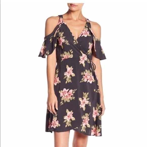 O Neill Cecelia Dress Gray Floral Print Wrap Cold Shoulder Dress Size M - Picture 1 of 16